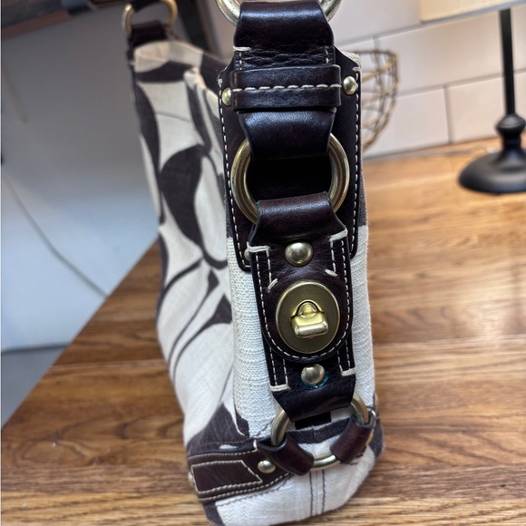 Coach Y2K Brown and Cream Shoulder Bag - Picture 7 of 11